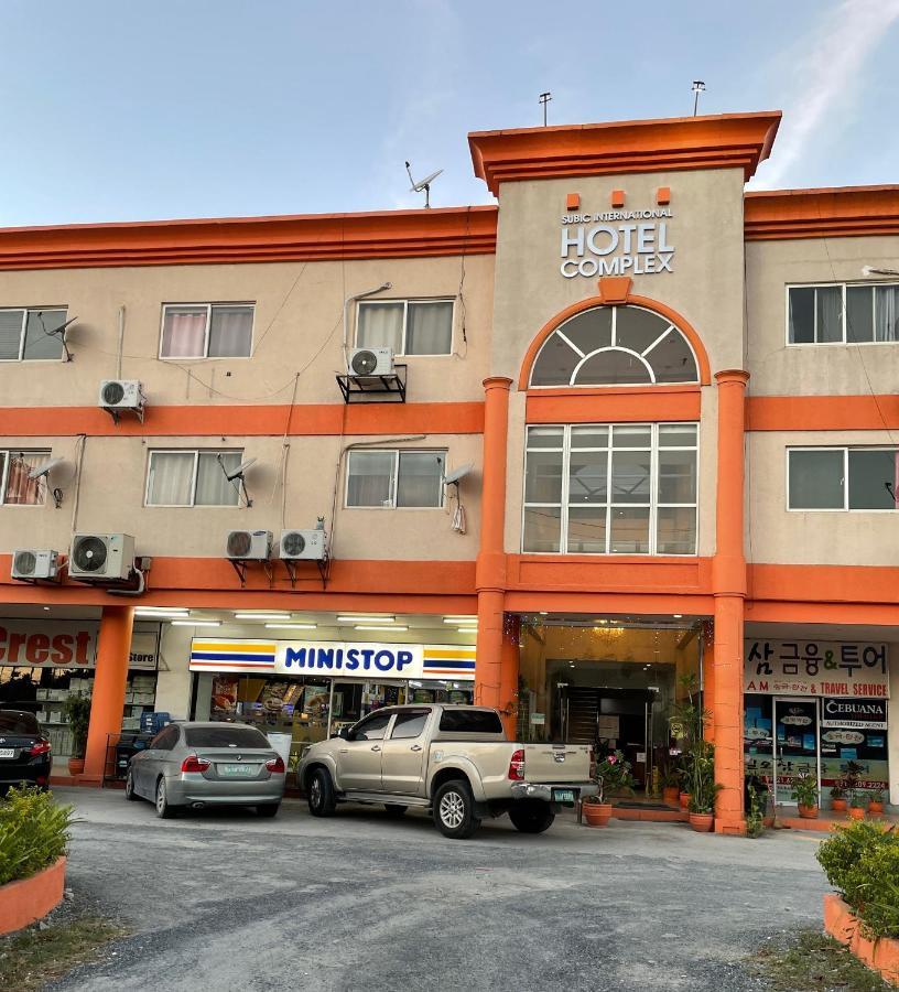 Crib 252 Subic Bay Aparthotel Luaran gambar